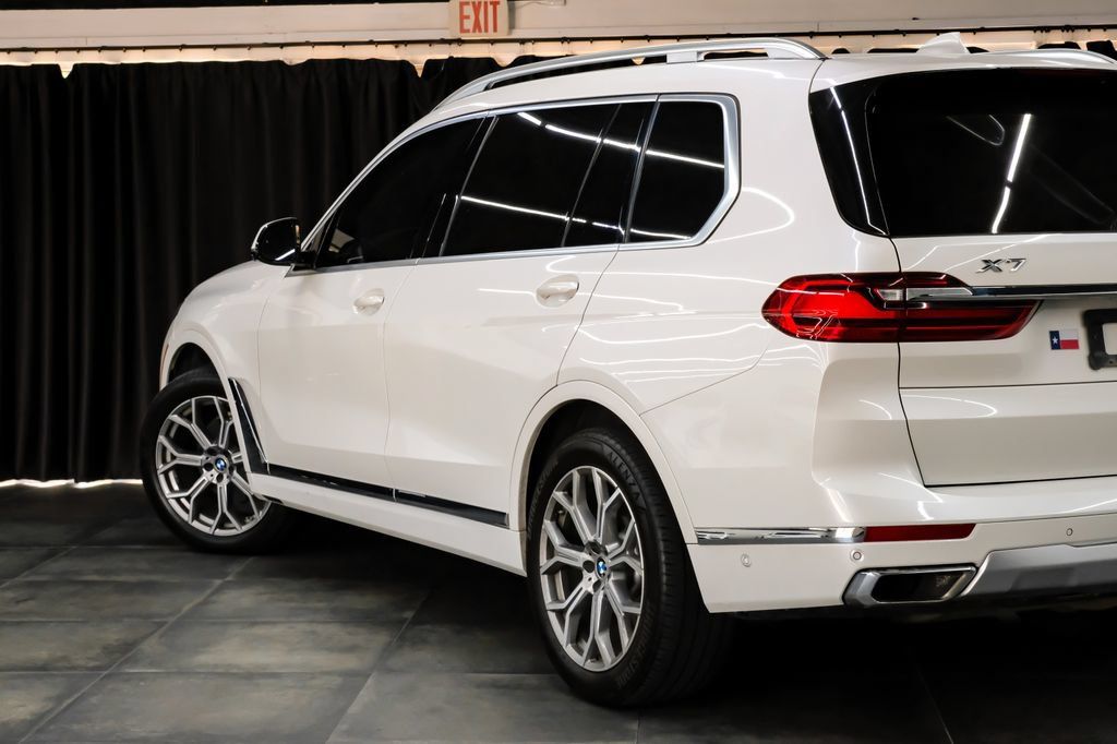 Used 2020 BMW X7 xDrive40i w/ Parking Assistance Package AWD/4WD image 14