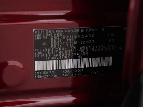 Used 2025 Toyota RAV4 XLE image 28