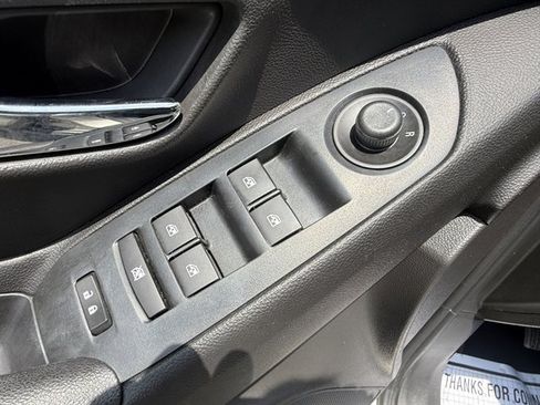 Used 2016 Chevrolet Trax LT AWD/4WD image 10