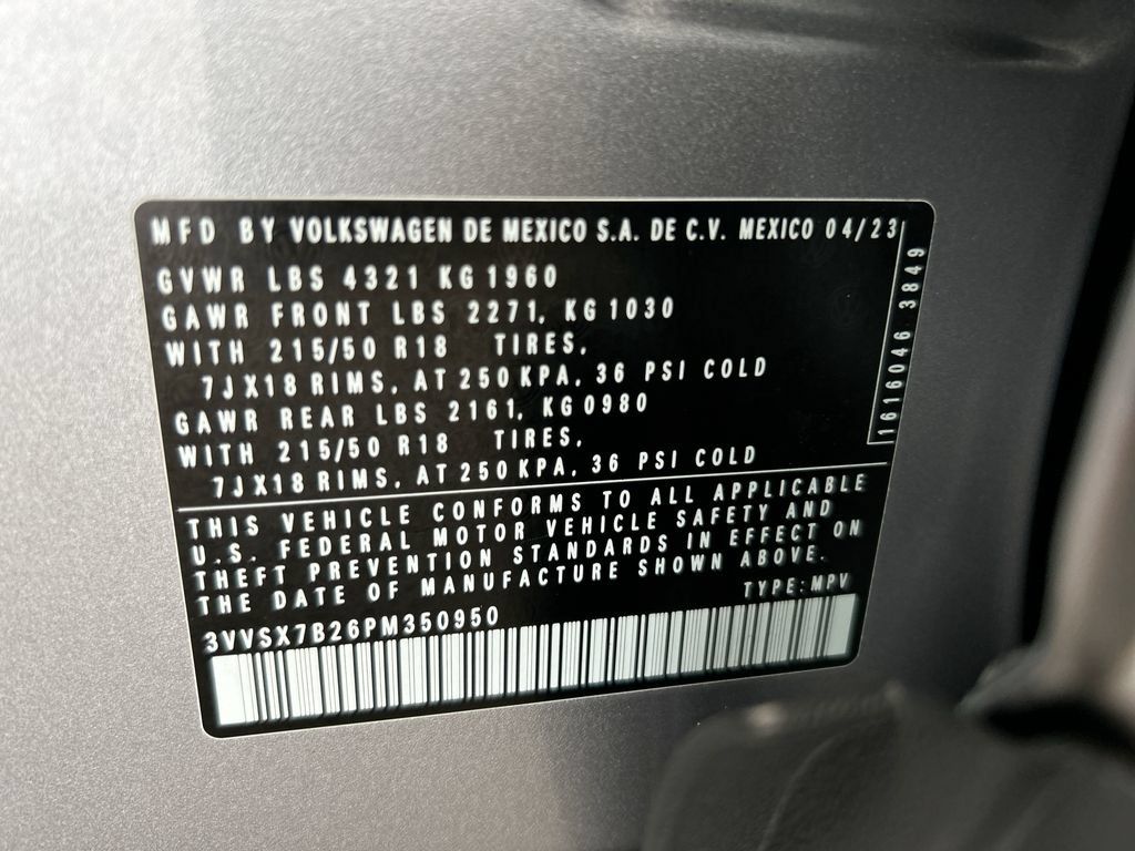 Certified 2023 Volkswagen Taos SE FWD image 40