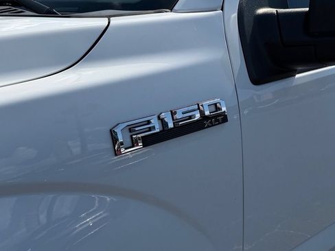 Used 2019 Ford F150 XLT w/ Equipment Group 302A Luxury AWD/4WD image 10