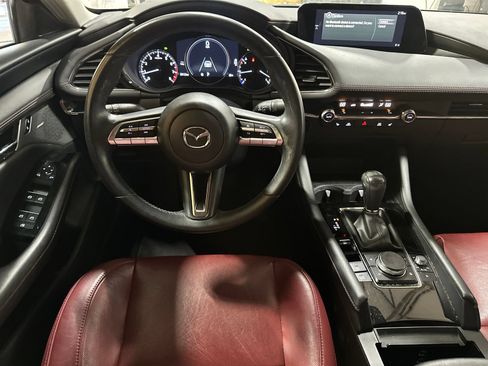 Used 2023 MAZDA MAZDA3 s FWD image 19
