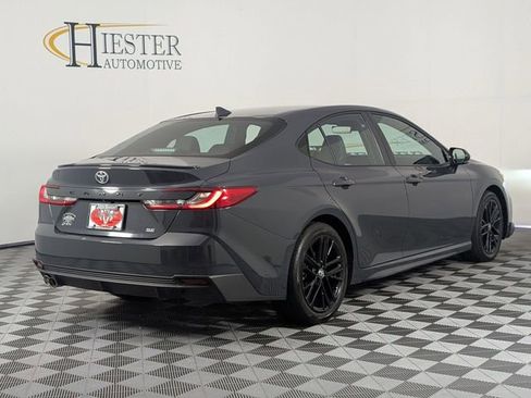 Used 2025 Toyota Camry SE w/ Convenience Package FWD image 44