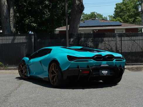 Used 2024 Lamborghini Revuelto AWD/4WD image 8