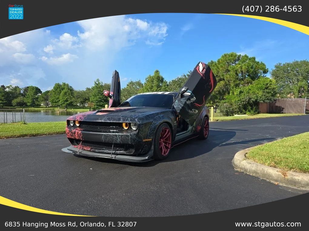 Used 2020 Dodge Challenger R/T Scat Pack RWD image 1
