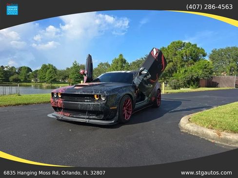 Used 2020 Dodge Challenger R/T Scat Pack RWD image 1