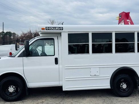 Used 2007 Chevrolet Express 3500 w/ School Bus Package RWD image 4