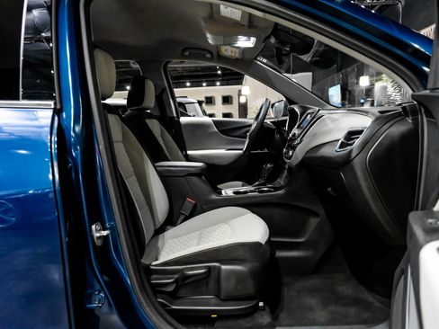 Used 2020 Chevrolet Equinox LT FWD image 36