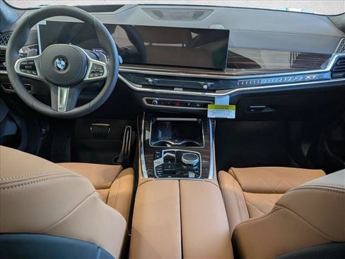 New 2027 BMW X7 xDrive40i w/ M Sport Package AWD/4WD image 16