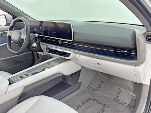Used 2023 Hyundai Ioniq 6 SEL image 13