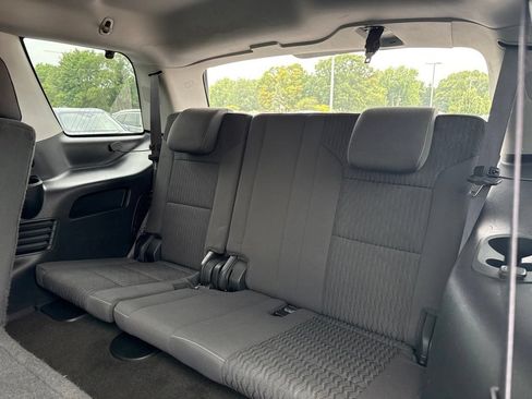 Used 2015 GMC Yukon SLE w/ Convenience Package AWD/4WD image 18