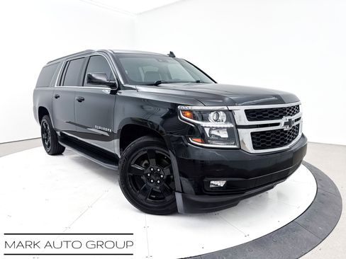 Used 2017 Chevrolet Suburban LT w/ Luxury Package image 1