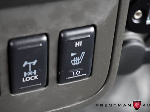 Used 2021 Nissan Frontier PRO-4X w/ Pro-4x Utility Package image 42