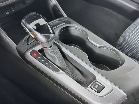 Used 2026 Buick Envista Preferred FWD image 24
