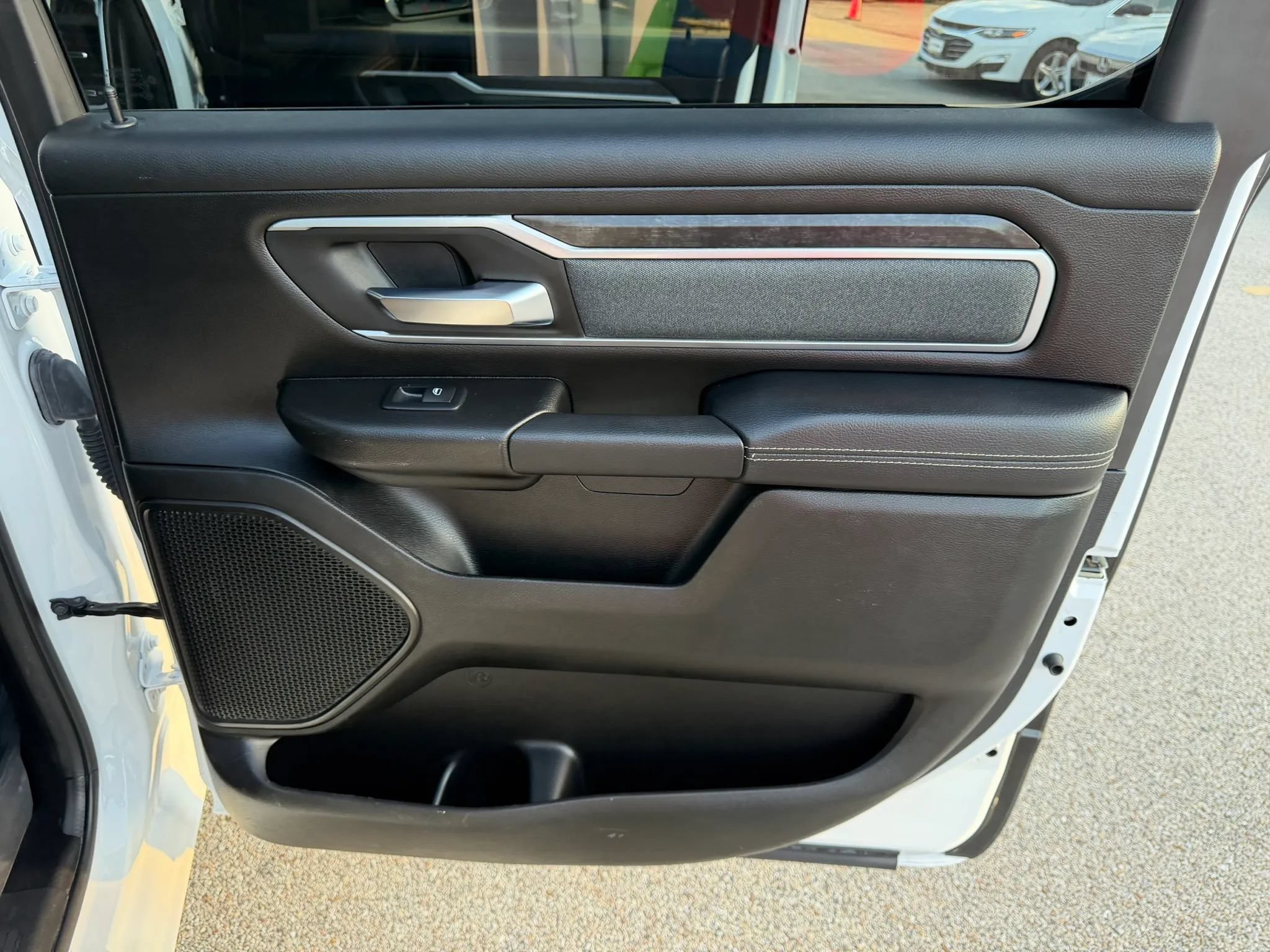 Used 2022 RAM 1500 Big Horn AWD/4WD image 23