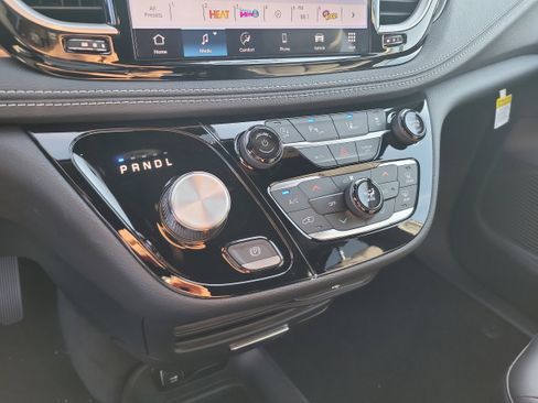 New 2026 Chrysler Pacifica Select image 20