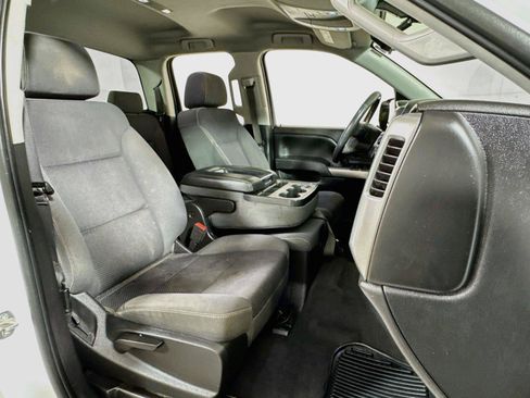 Used 2019 Chevrolet Silverado 1500 LT RWD image 24