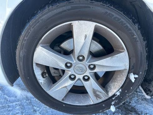 Used 2013 Hyundai Elantra GLS w/ Preferred Pkg image 9
