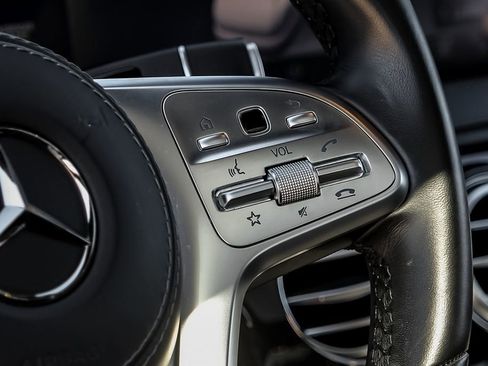 Used 2019 Mercedes-Benz S 560 4MATIC Sedan image 15
