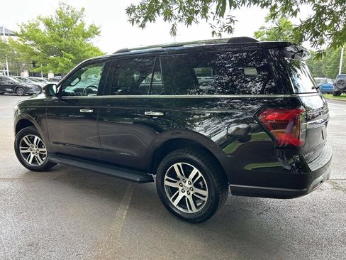 Used 2024 Ford Expedition Limited AWD/4WD image 4