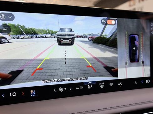 New 2025 Lincoln Aviator 2WD w/ Equipment Group 101A image 28
