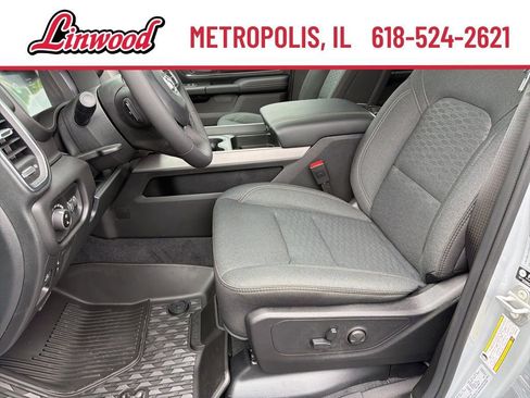 New 2026 RAM 1500 Big Horn AWD/4WD image 12