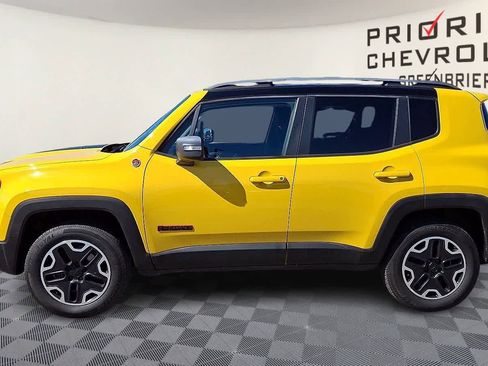 Used 2015 Jeep Renegade Trailhawk image 5