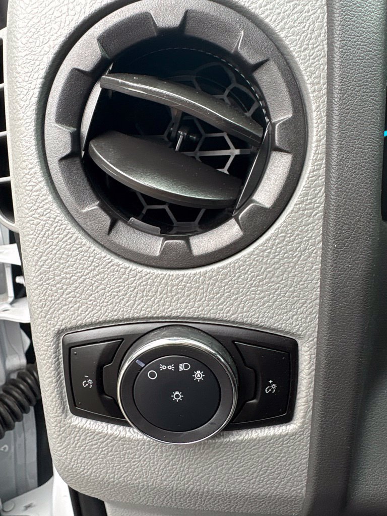 New 2027 Ford E-450 and Econoline 450 Super Duty w/ Interior Upgrade Package RWD image 18
