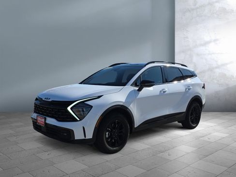 Certified 2025 Kia Sportage X-Pro image 1