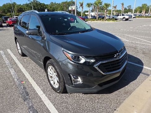 Used 2019 Chevrolet Equinox LT FWD image 1