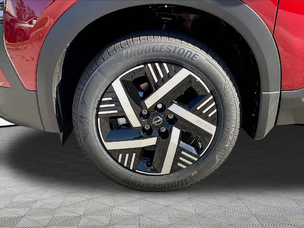 New 2027 Nissan Kicks SV FWD image 13