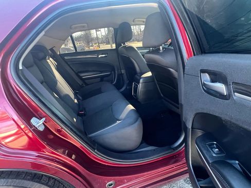 Used 2019 Chrysler 300 Touring w/ Sport Appearance Package image 28