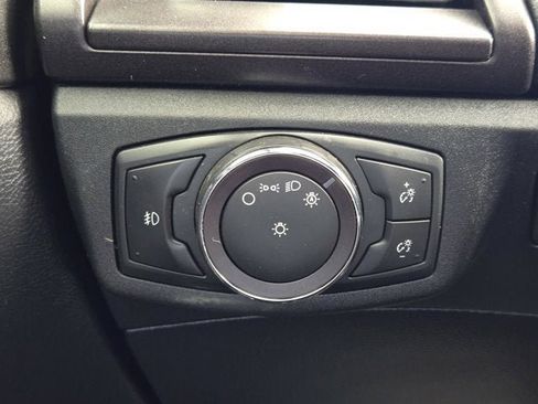 Used 2019 Ford Fusion Titanium image 21