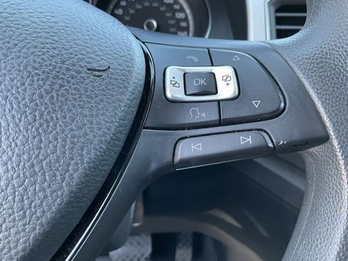 Used 2018 Volkswagen Atlas S image 6