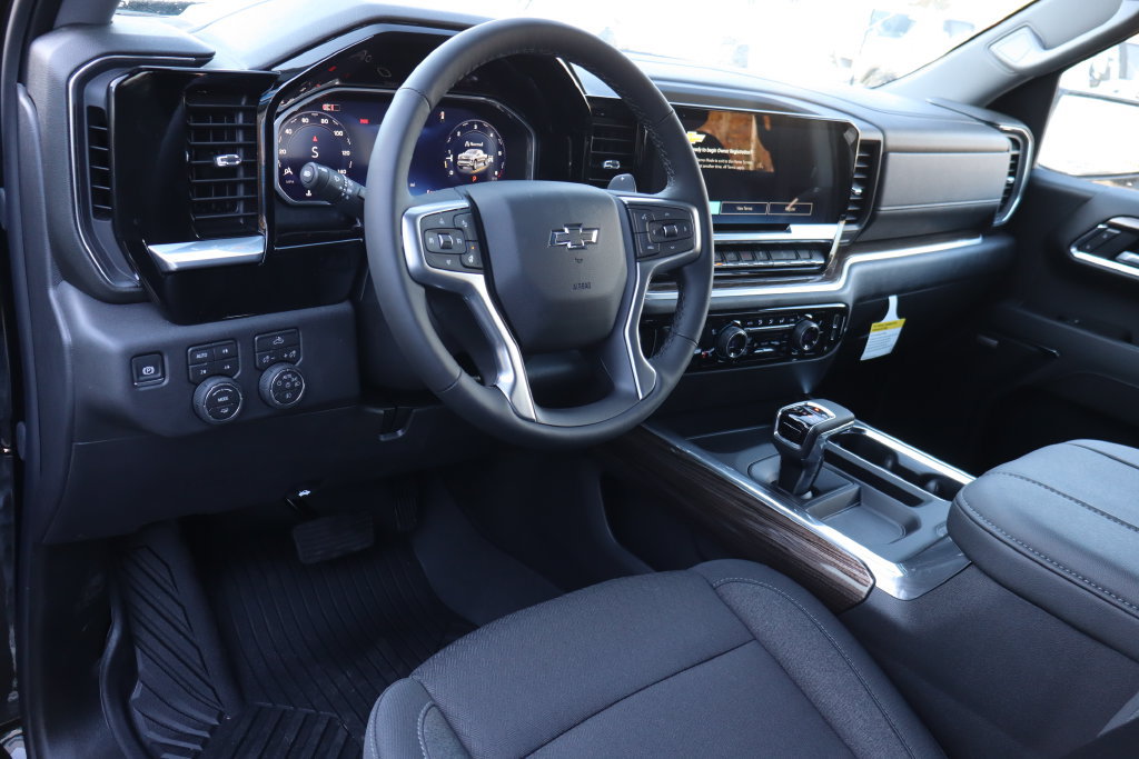 New 2026 Chevrolet Silverado 1500 RST AWD/4WD image 6