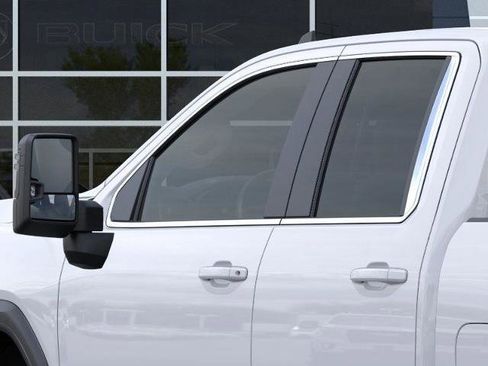 New 2026 GMC Sierra 2500 SLE image 12