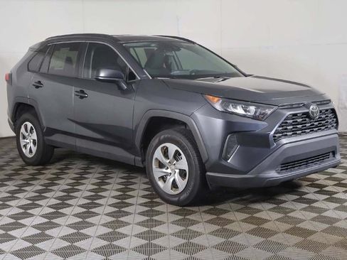 Used 2020 Toyota RAV4 LE FWD image 43
