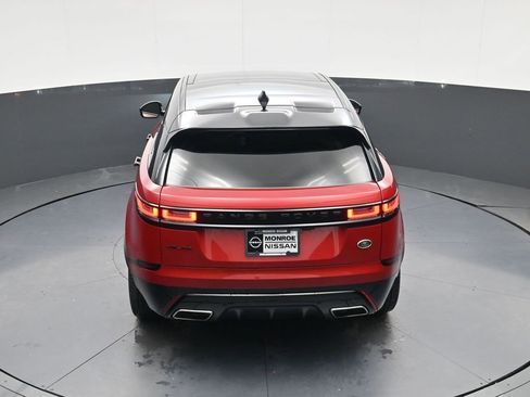 Used 2023 Land Rover Range Rover Velar R-Dynamic S image 32