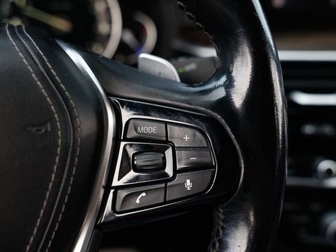 Used 2019 BMW 540i 540i image 32