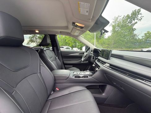 Certified 2026 INFINITI QX60 Luxe w/ Cargo Package AWD/4WD image 13