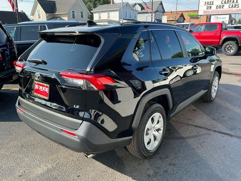 Used 2019 Toyota RAV4 LE w/ All Weather Liner Package FWD image 4