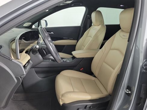 Certified 2024 Cadillac XT4 Luxury FWD image 17