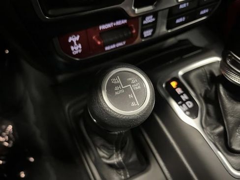 Used 2024 Jeep Wrangler Unlimited Rubicon 4xe image 21