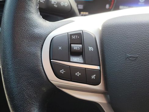 Used 2021 Ford Explorer XLT RWD image 30