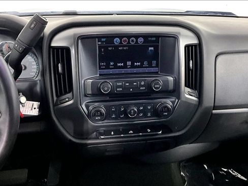Used 2018 Chevrolet Silverado 1500 LT w/ All Star Edition AWD/4WD image 6