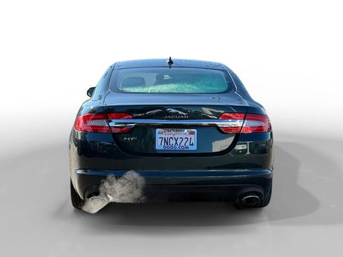 Used 2015 Jaguar XF Premium image 4