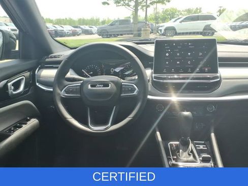 Certified 2023 Jeep Compass Limited w/ Elite Group AWD/4WD image 10