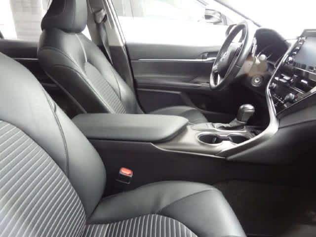 Used 2023 Toyota Camry SE FWD image 9
