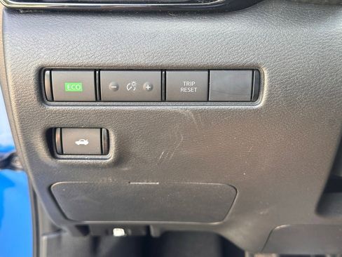 Used 2021 Nissan Sentra SV w/ Trunk Package image 21