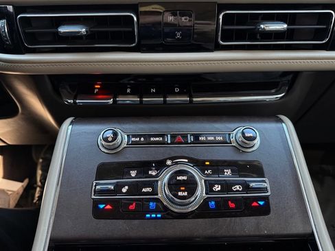 Used 2023 Lincoln Aviator Reserve w/ Elements Package Plus RWD image 28